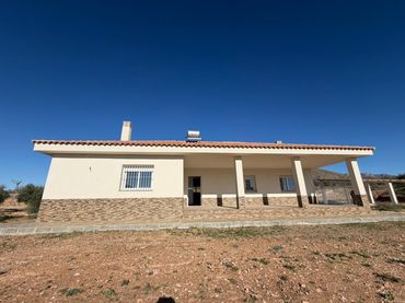 Casa en venta en Abanilla