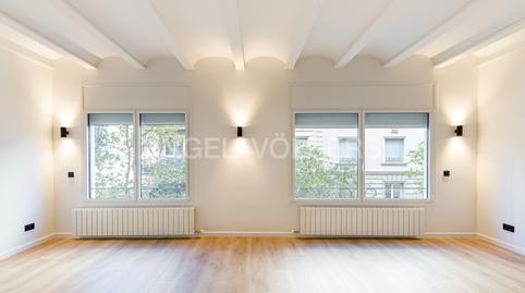 Foto 4 de Apartament en venda a Barri de les Corts, Barcelona