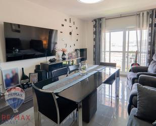 Living room of Flat for sale in Vélez-Málaga  with Air Conditioner, Heating and Private garden