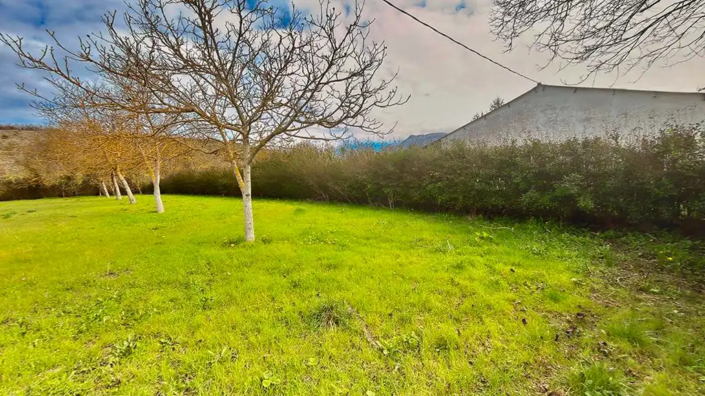 Residencial en venta en San Millán / Donemiliaga