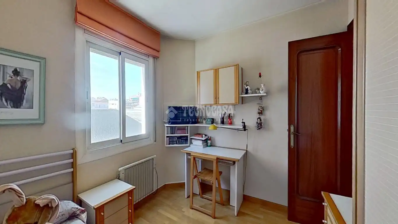 Habitación de Piso en venta en Cerdanyola del Vallès con Terraza