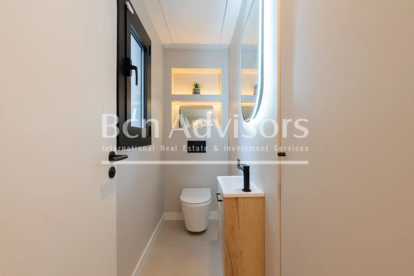 Bathroom of Flat for sale in Barcelona  with Air Conditioner, Heating and Parquet flooring