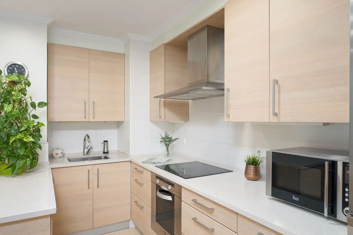Cocina de Piso en venta en Donostia - San Sebastián  con Calefacción, Trastero y Amueblado