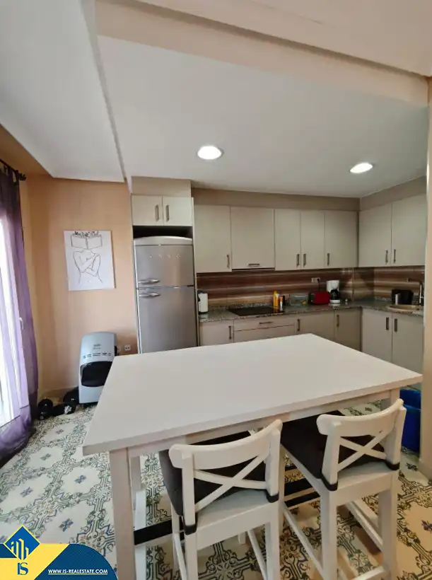 Cuina de Dúplex en venda en Torrevieja amb Aire condicionat, Calefacció i Terrassa