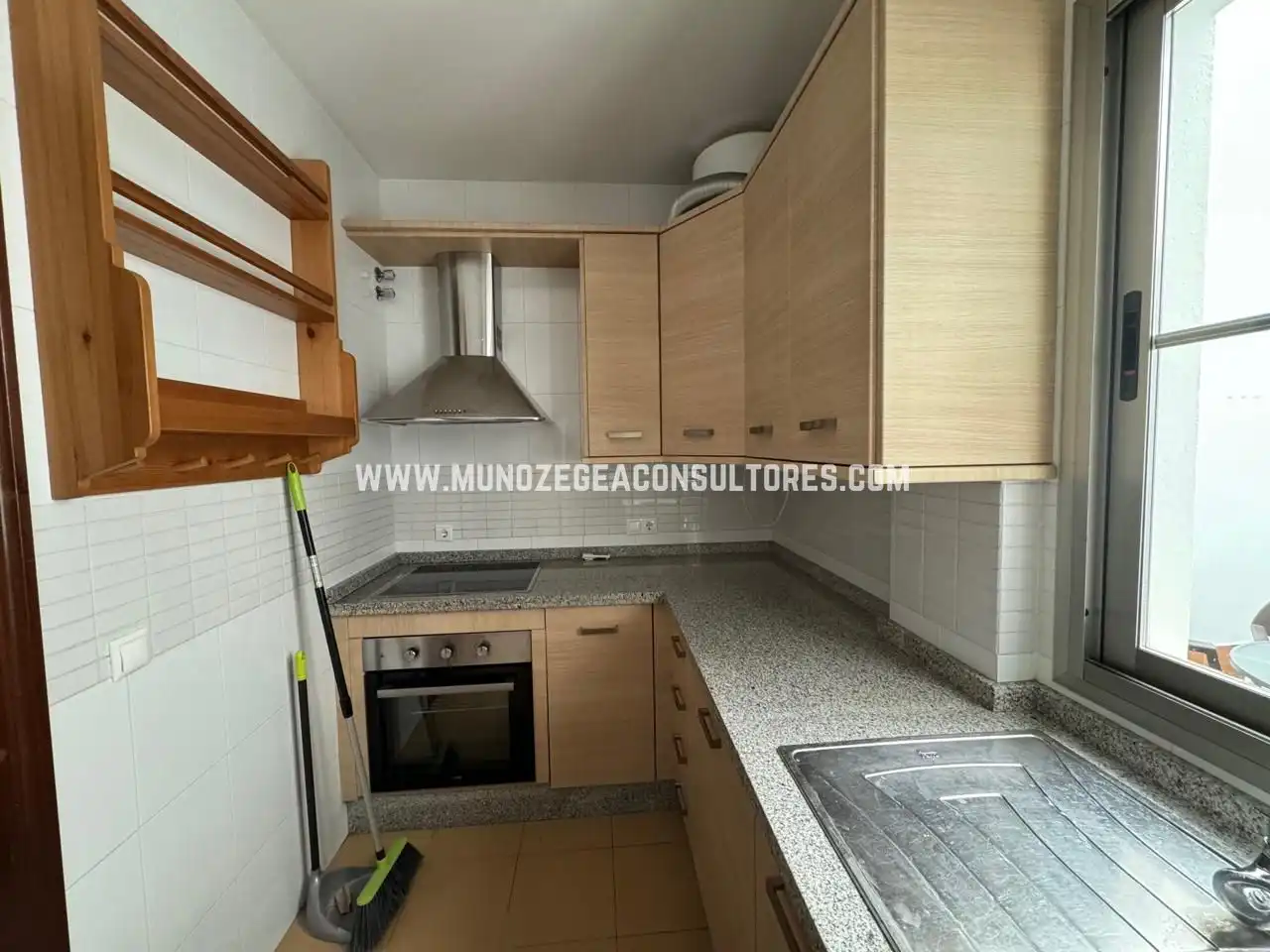 Kitchen of Flat for rent in Lucena  with Air Conditioner, Heating and Storage room
