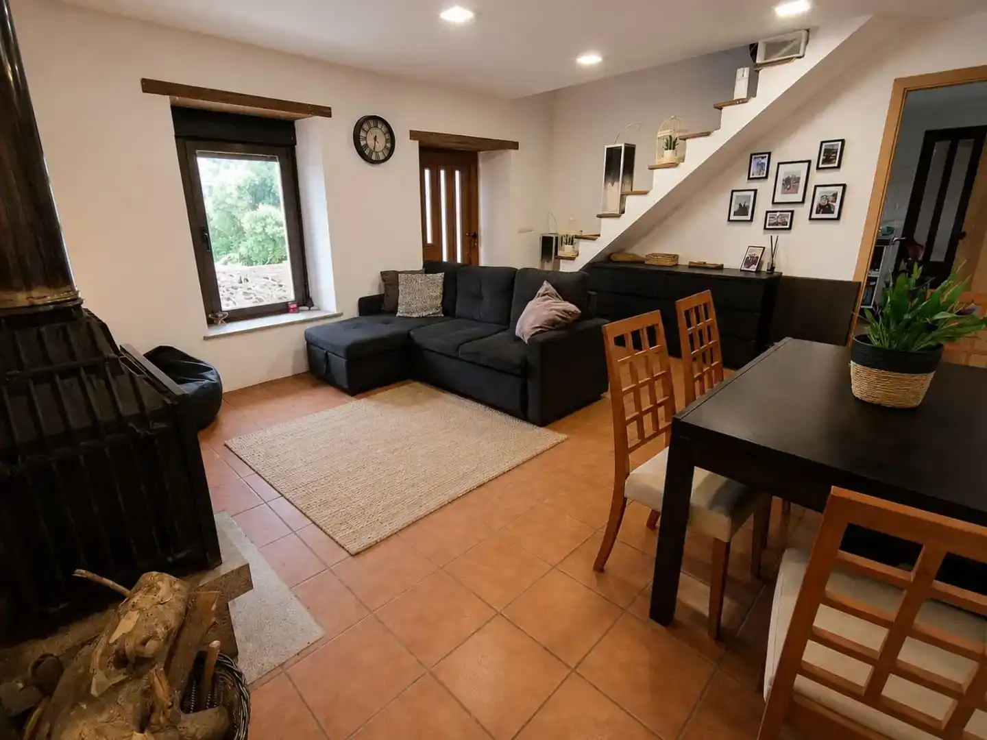 Living room of Houses for sale in Argañín  with Private garden and Furnished