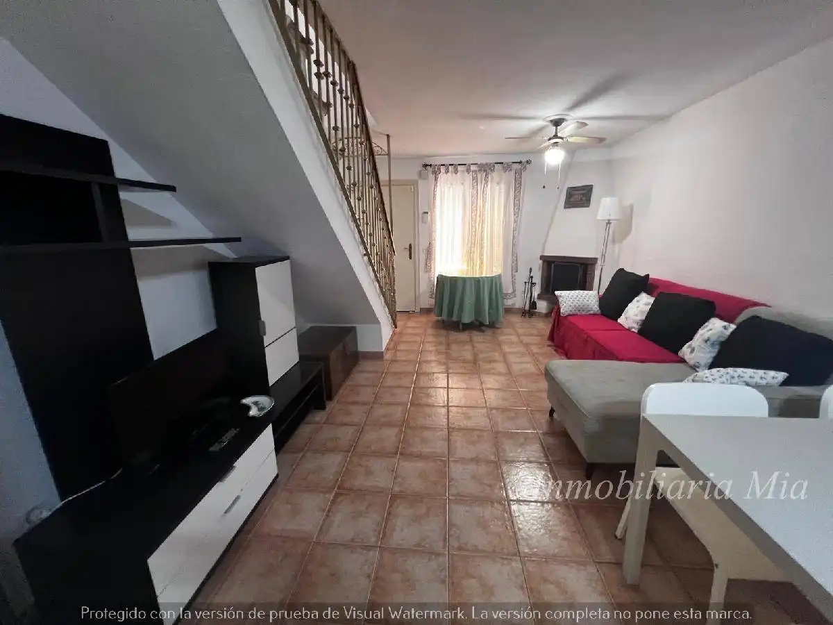 Sala d'estar de Casa o xalet de lloguer en Torremolinos amb Piscina, Moblat i Piscina comunitària