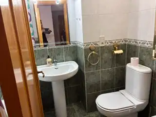 Baño de Piso en venta en Zaragoza con Calefacción, Terraza y Trastero