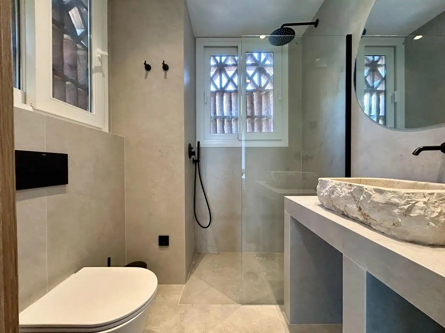 Bathroom of Apartments for sale in Marbella  with Air Conditioner, Heating and Private garden