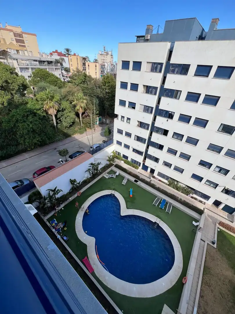 Piscina de Ático en venta en Estepona con Aire acondicionado, Calefacción y Terraza