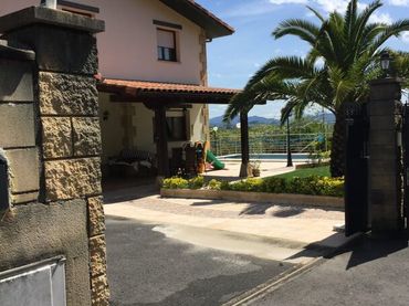 Casa amb piscina en venda a Maruri-Jatabe