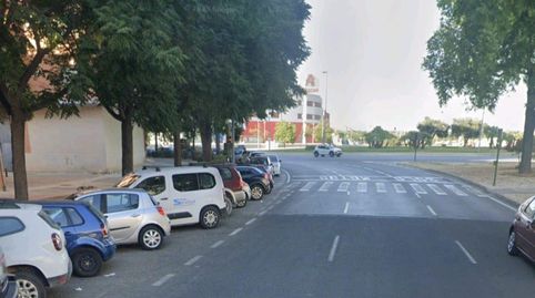 Foto 2 de Piso en venta en Avenida Emilio Lemos, Colores - Entreparques, Sevilla Capital