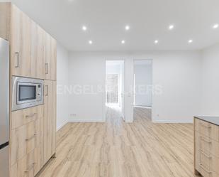 Cuina de Apartament en venda en  Barcelona Capital amb Aire condicionat, Calefacció i Balcó
