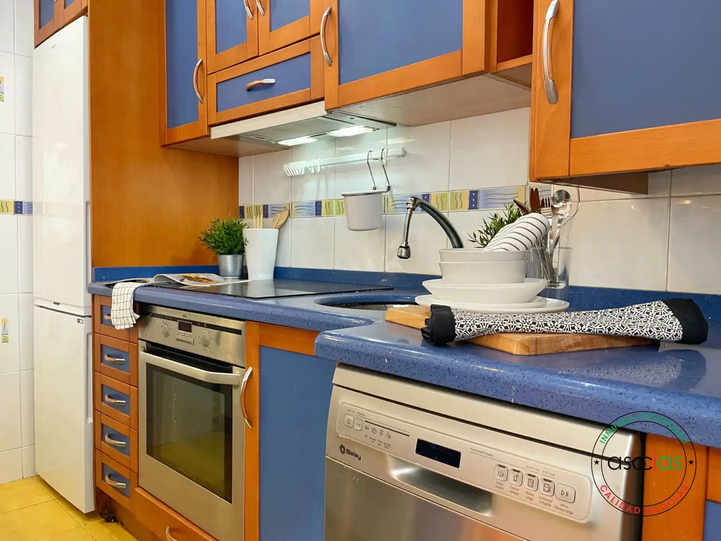 Cocina de Piso en venta en Gijón  con Calefacción y Trastero