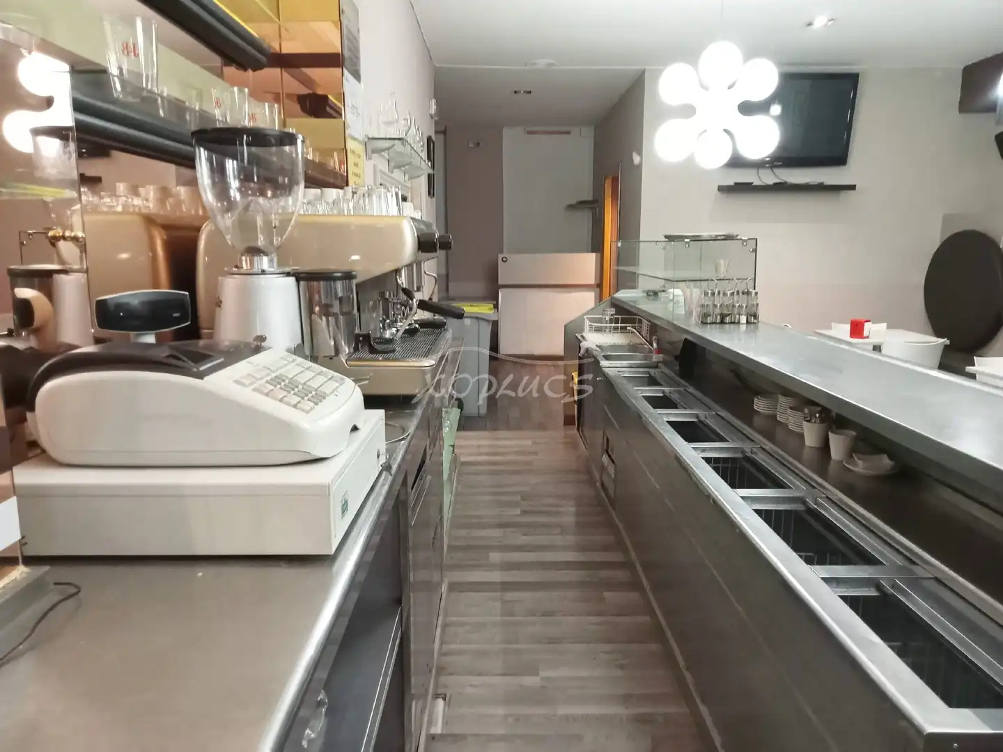 Gewerbefläche zum Verkauf in Berga, imagen 4