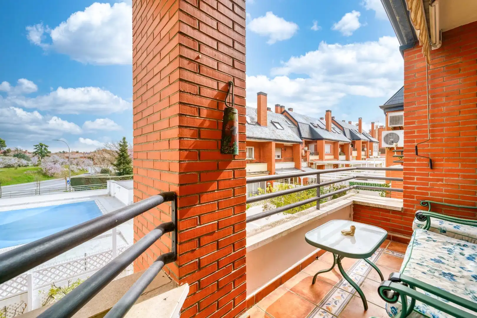 Balcony of Detached homes for sale in Madrid  with Air Conditioner, Heating and Parquet flooring