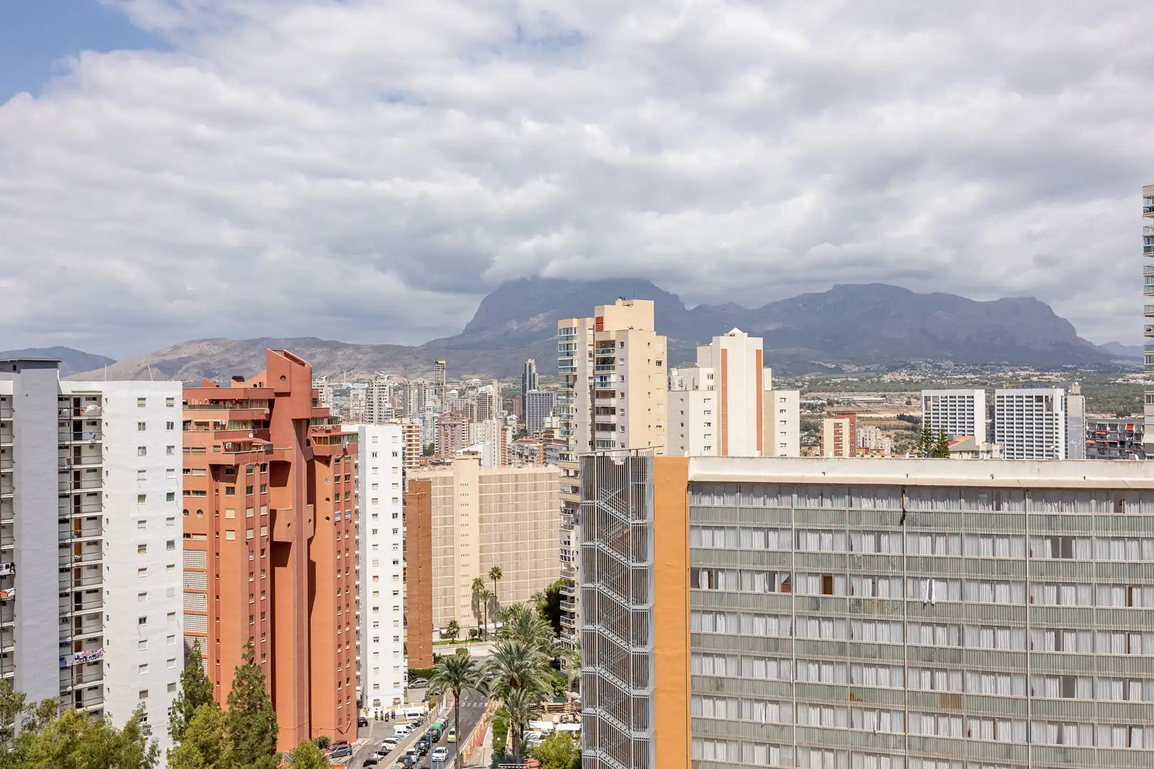 Vista exterior de Apartamento en venta en Benidorm con Piscina, Amueblado y Piscina comunitaria