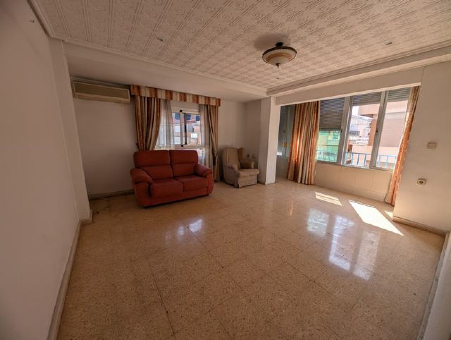 Living room of Flat to rent in Sedaví  with Air Conditioner, Storage room and Balcony