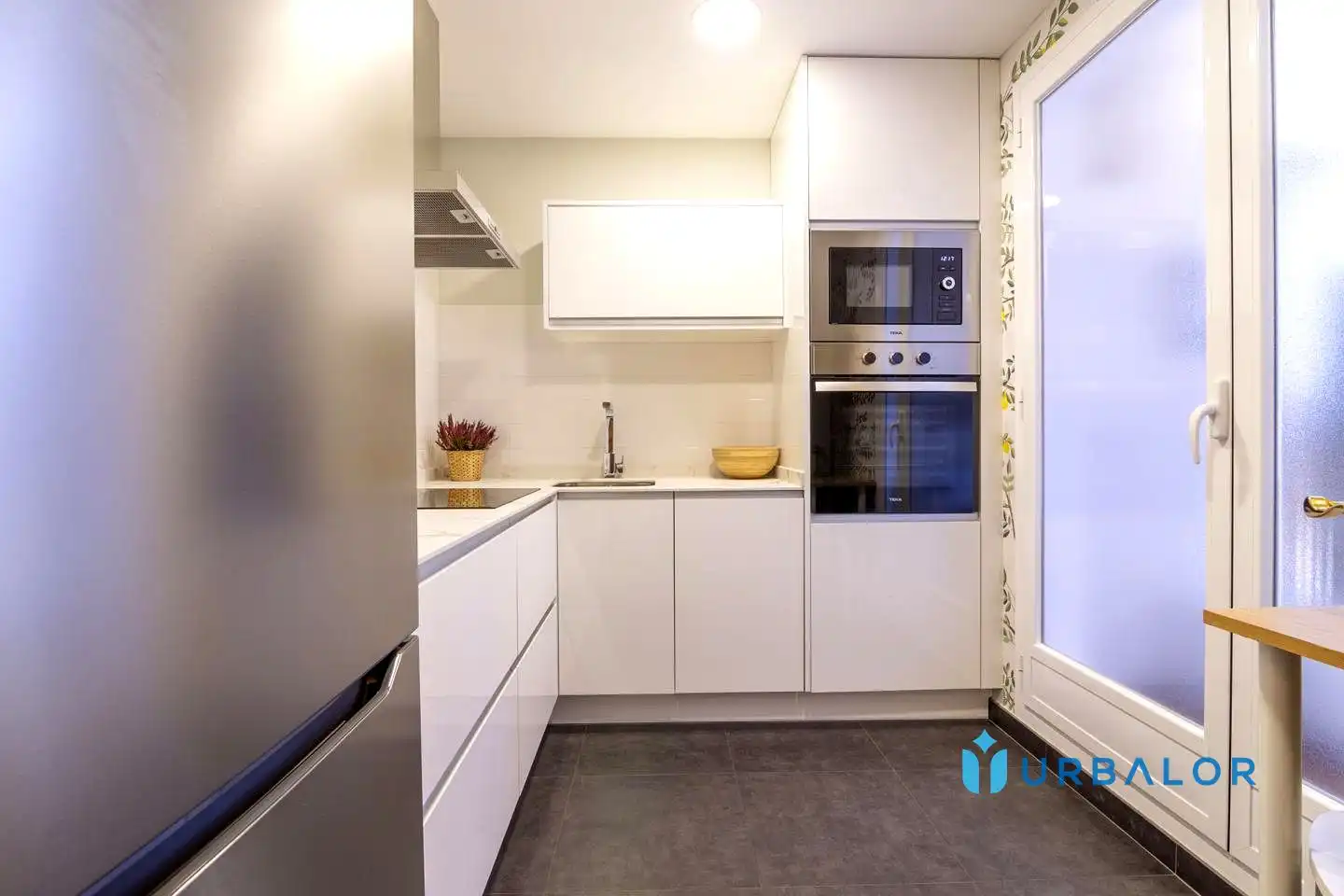 Kitchen of Flat for sale in Alcorcón  with Air Conditioner, Heating and Parquet flooring
