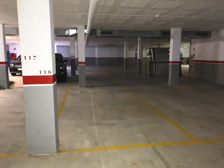 Garage zum Verkauf in De Barcelona, Centre