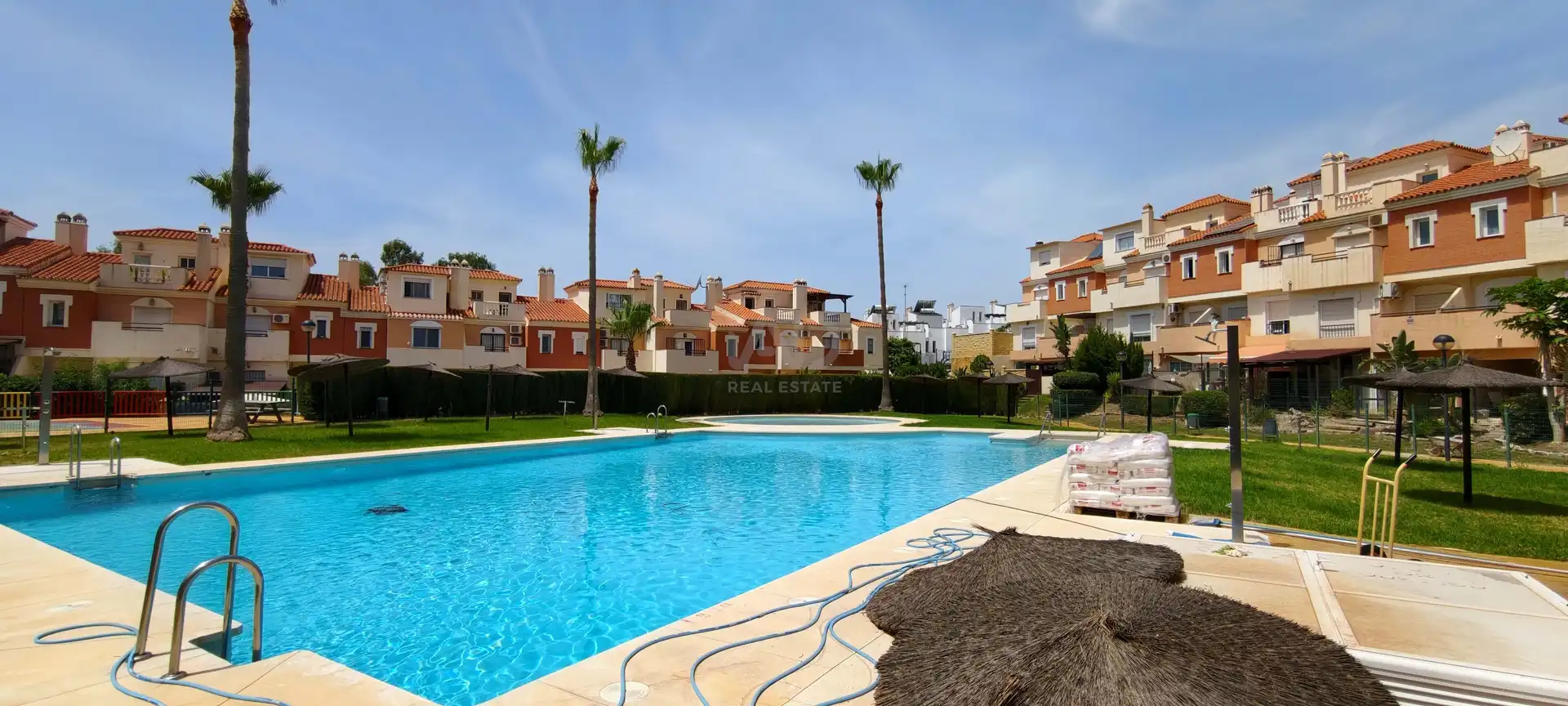 Piscina de Piso en venta en Rincón de la Victoria con Aire acondicionado, Calefacción y Terraza