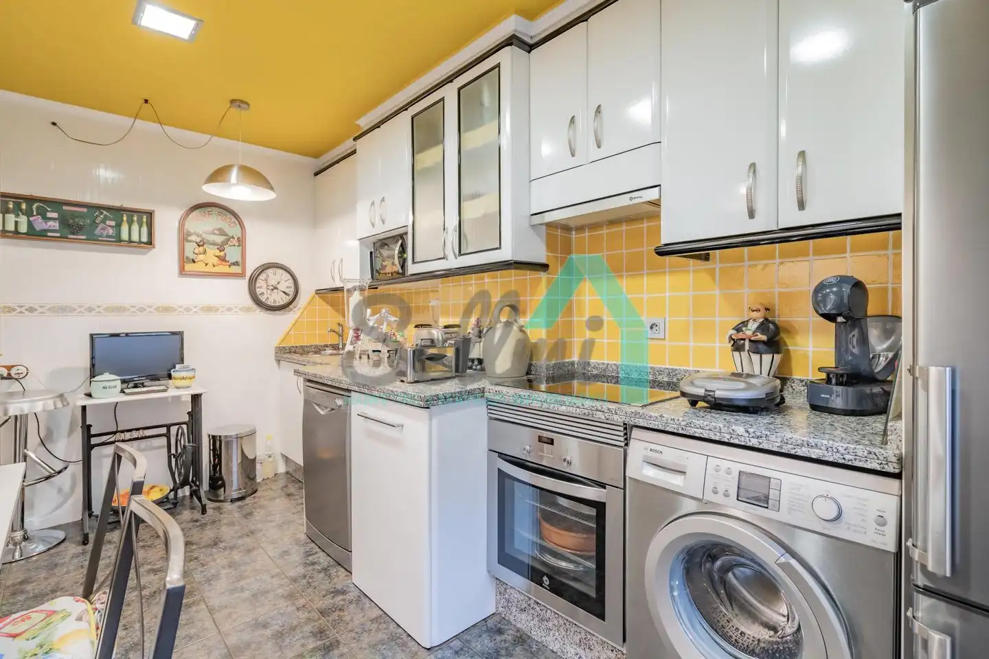 Cocina de Piso en venta en Mieres (Asturias) con Calefacción y Parquet