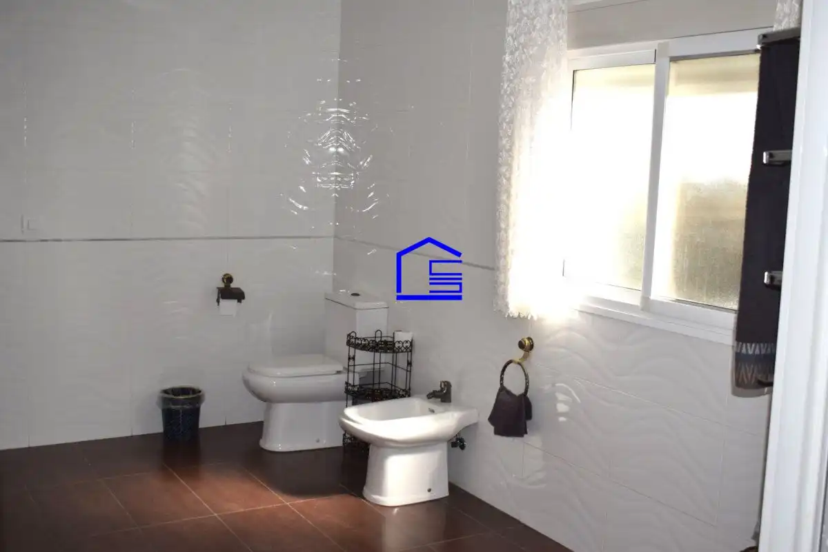 Badezimmer von Country house zum Verkauf in Puerto Real mit Privatgarten, Terrasse und Abstellraum