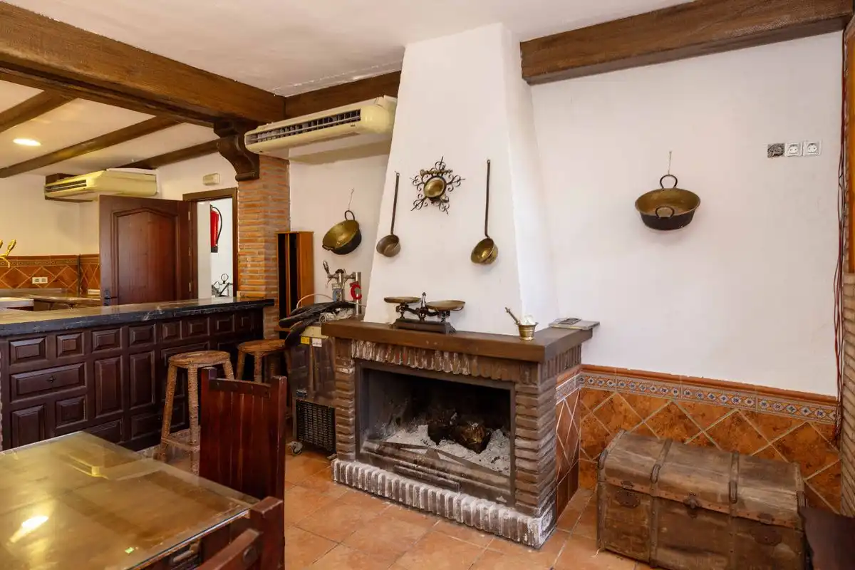 Country house zum Verkauf in Olvera mit Klimaanlage, Heizung und Privatgarten