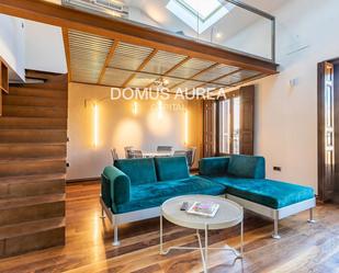 Sala d'estar de Àtic de lloguer en  Madrid Capital amb Aire condicionat i Terrassa