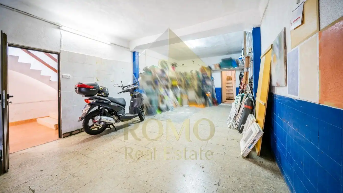 Edificio en venta en Santa Perpètua de Mogoda
