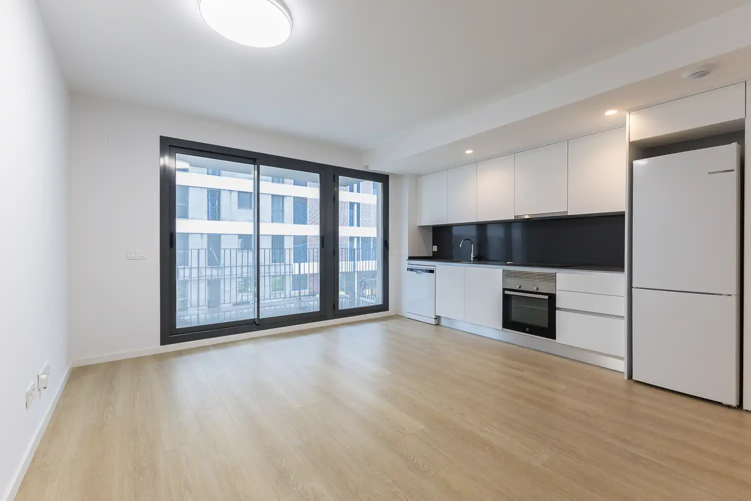 Habitación de Piso de alquiler en Dénia con Aire acondicionado, Calefacción y Trastero