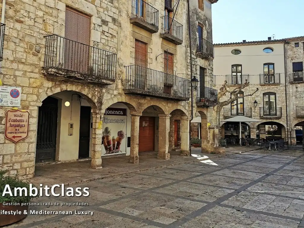 Exterior view of Houses for sale in Besalú  with Heating, Private garden and Terrace
