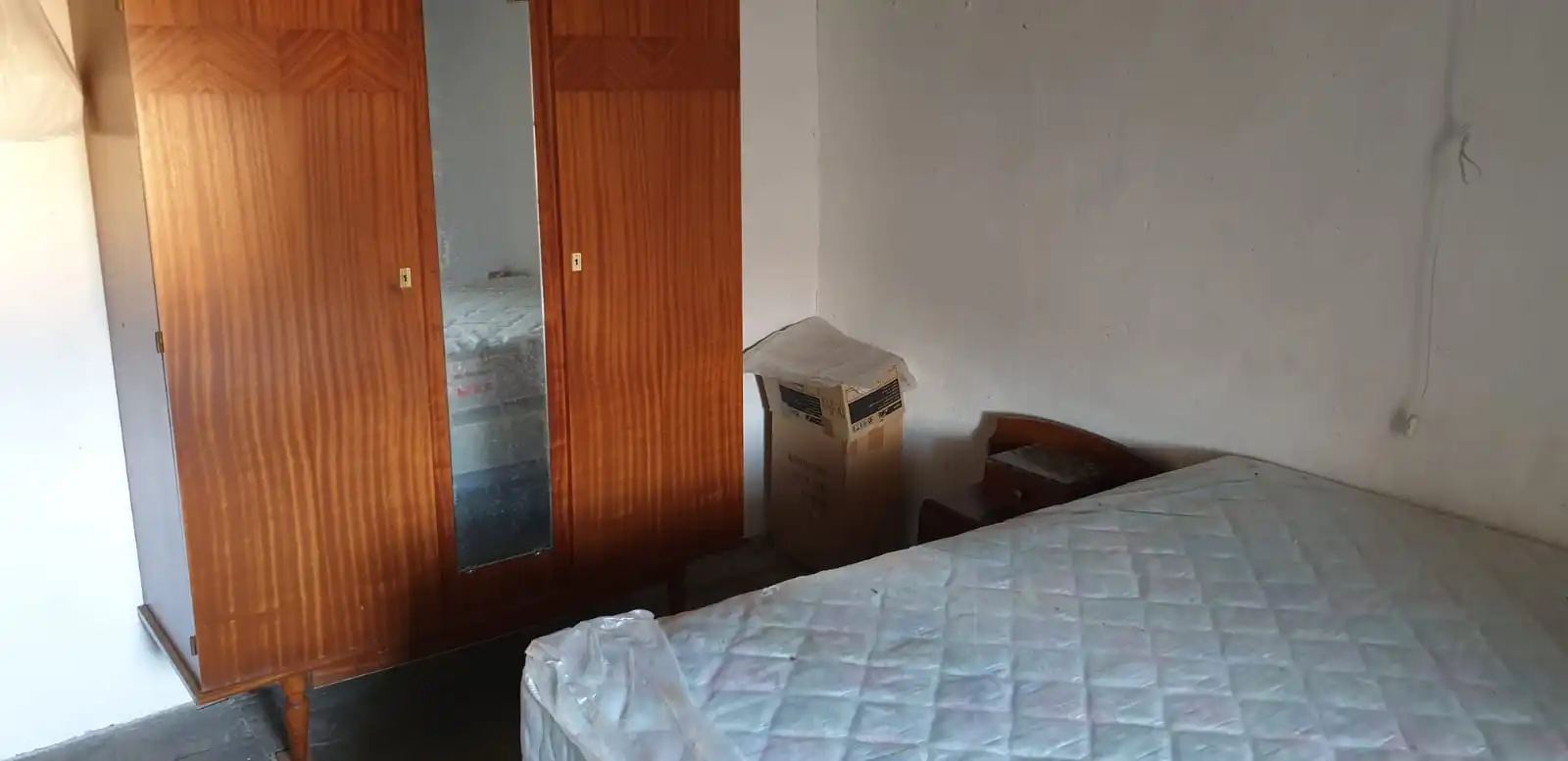 Dormitori de Casa o xalet en venda en Valle de Manzanedo amb Jardí privat, Moblat i Balcó