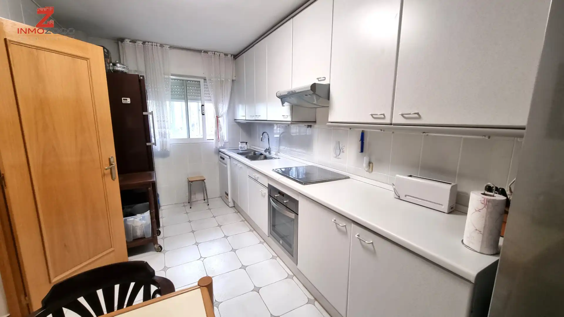 Cuina de Casa adosada en venda en Las Rozas de Madrid amb Aire condicionat, Calefacció i Jardí privat