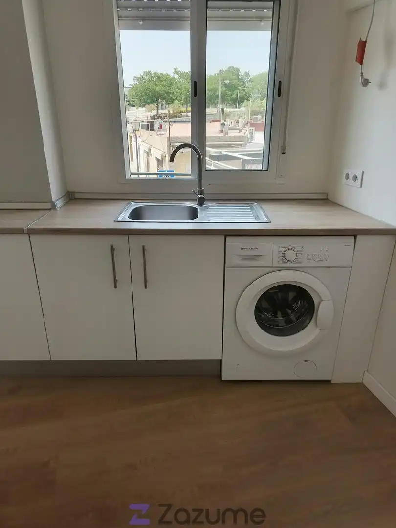 Küche von Wohnung zur Miete in Sevilla mit Klimaanlage, Heizung und Möbliert