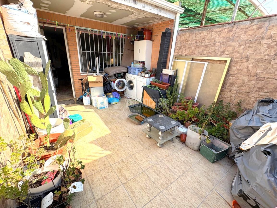 Garden of Single-family semi-detached for sale in  Madrid Capital