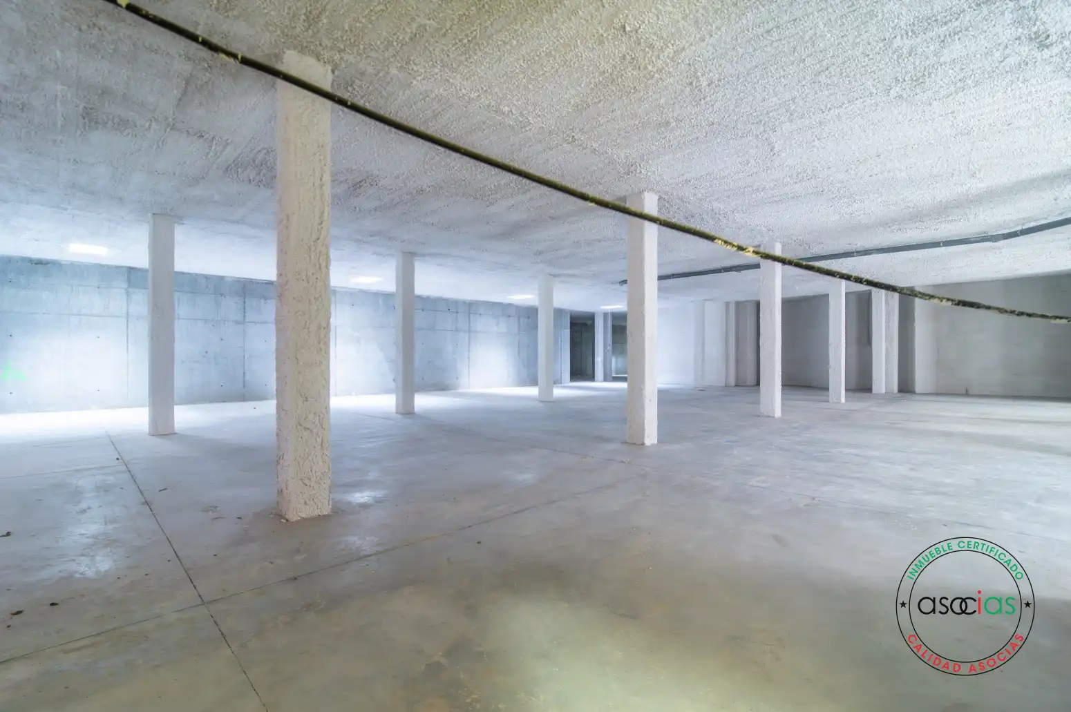 Business premises for sale in Oviedo - Calle La Estrecha 11
