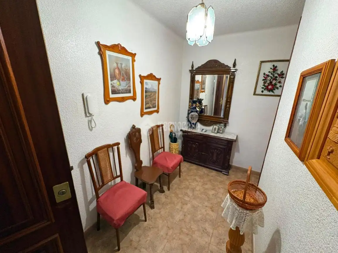 Flat for sale in Alicante / Alacant  with Furnished and Balcony