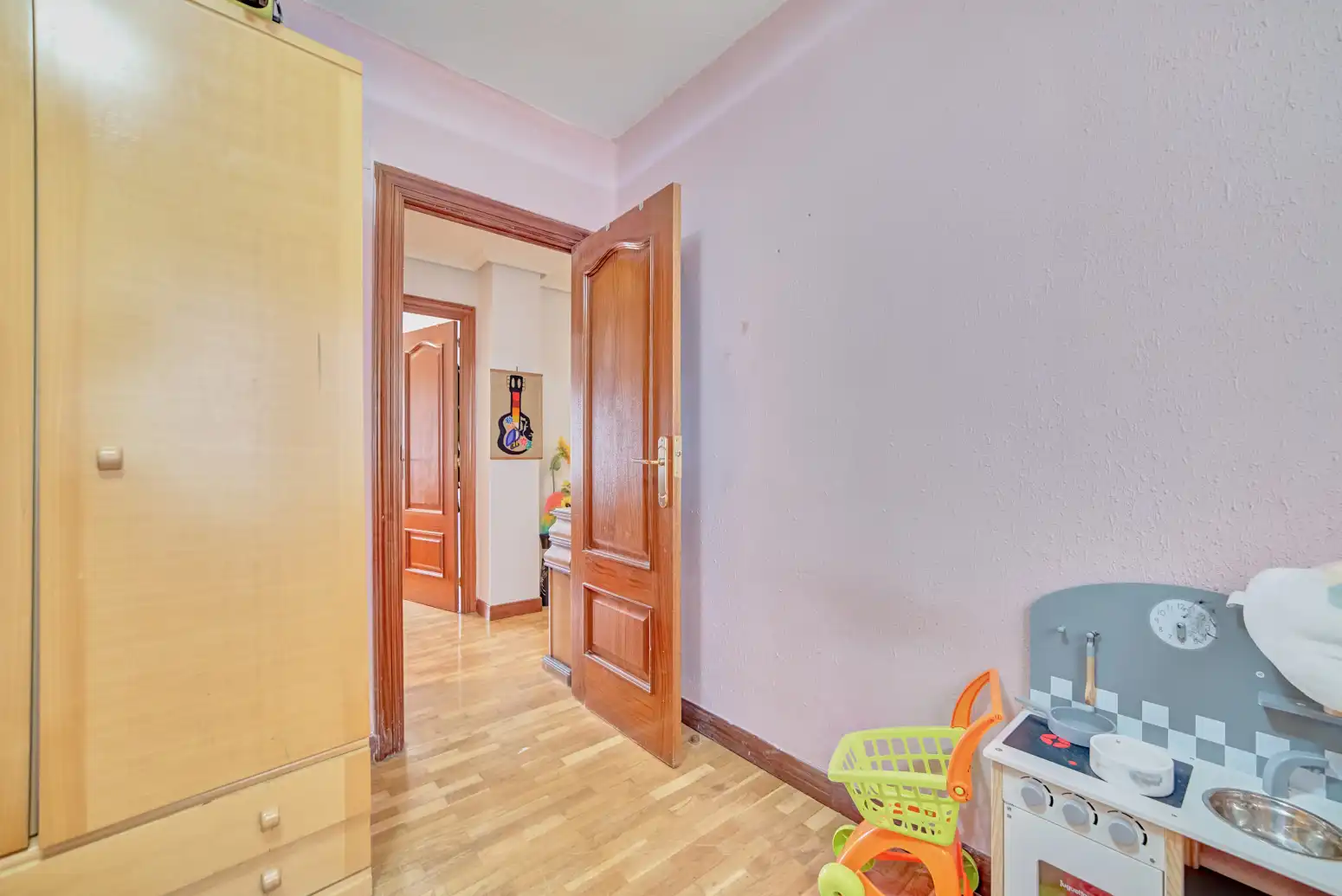 Piso en venta en Valle de Elorz / Elortzibar con Calefacción y Parquet