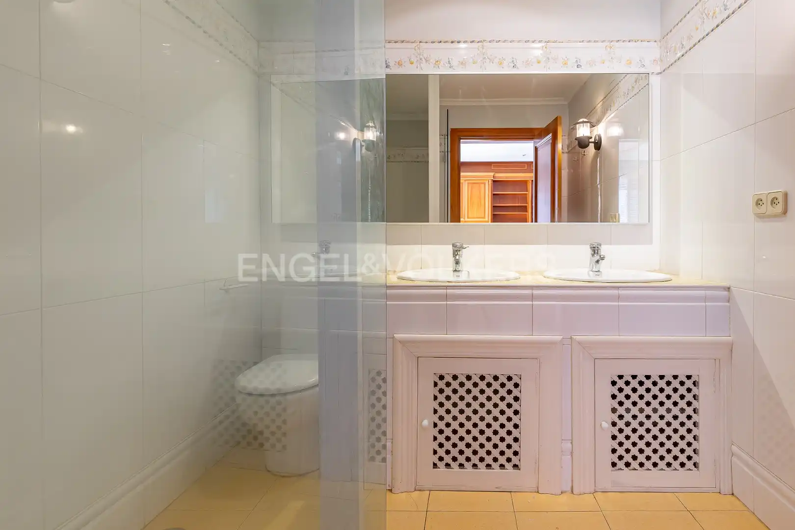 Casa a schiera con piscina in affitto a Calle de Ángel Cavero, imagen 12