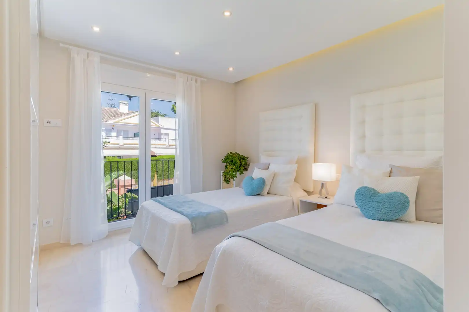 Dormitori de Casa o xalet en venda en Estepona