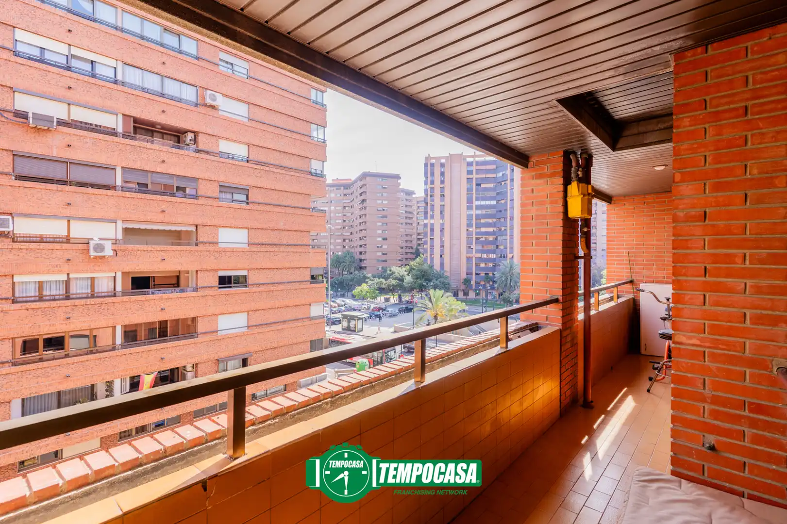 Vista exterior de Piso en venta en Valencia con Calefacción y Terraza