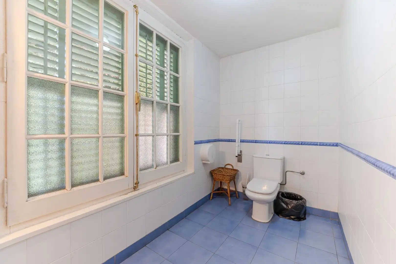 Baño de Finca rústica en venta en Ripoll, Girona
