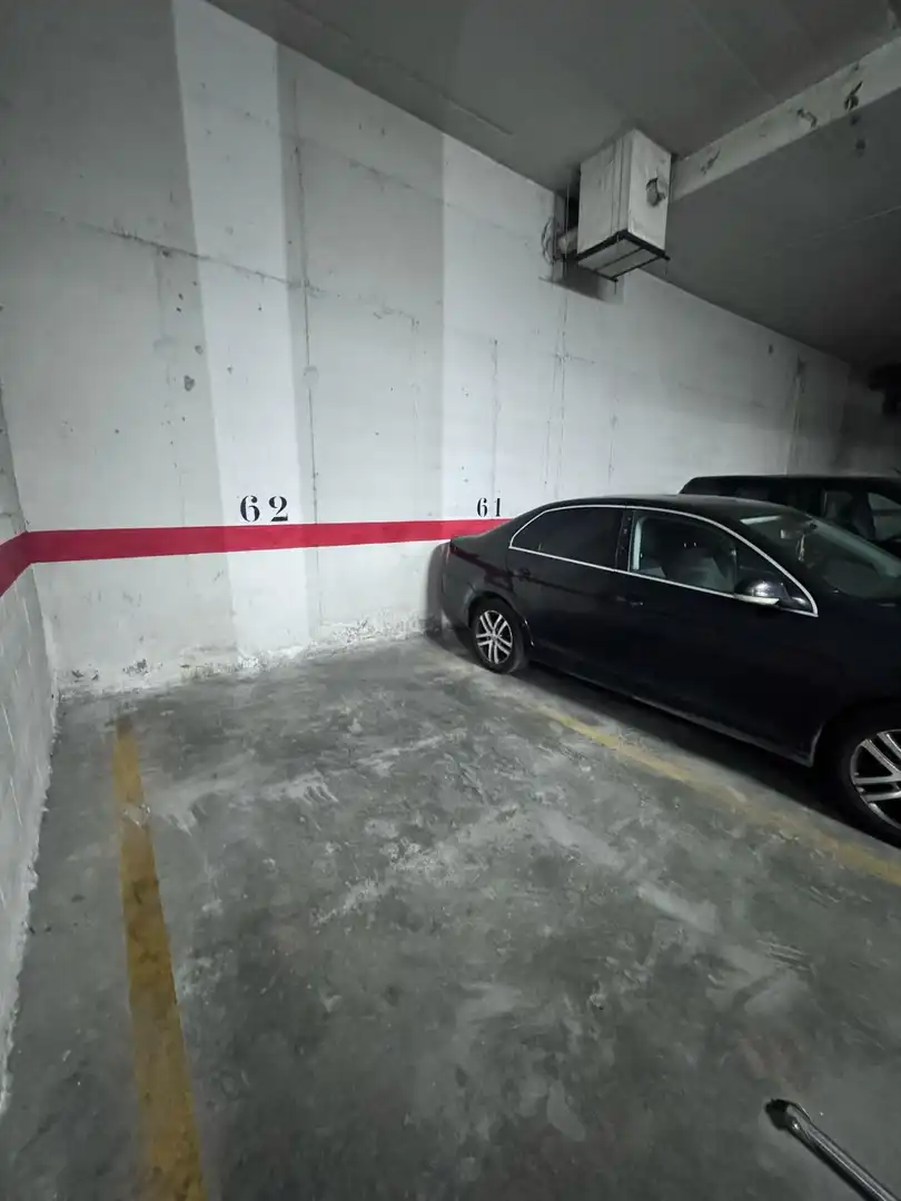 Parkplatz von Wohnung zum Verkauf in Utrera mit Terrasse und Abstellraum