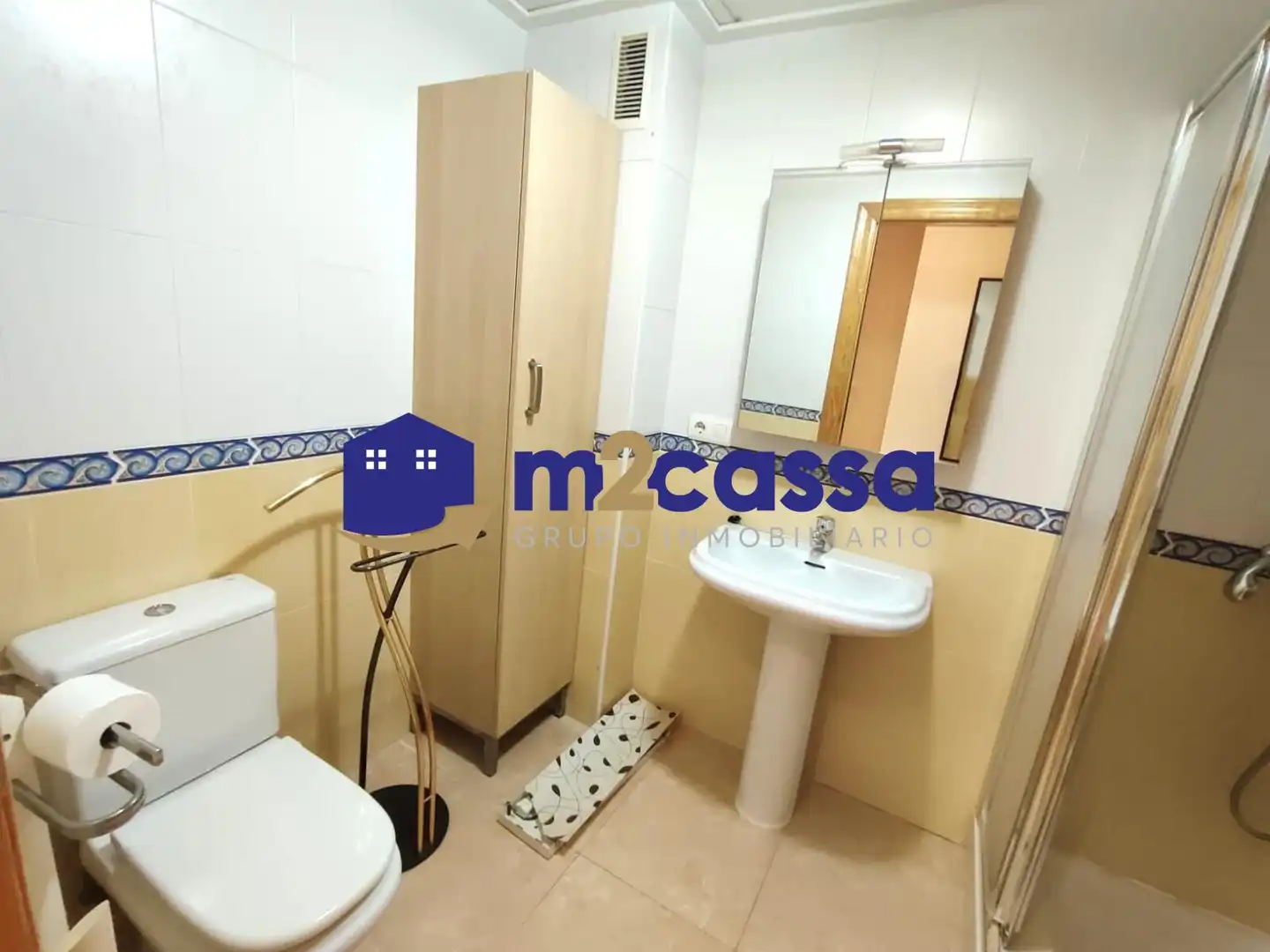 Badezimmer von Wohnung zum Verkauf in Lorca mit Klimaanlage und Abstellraum