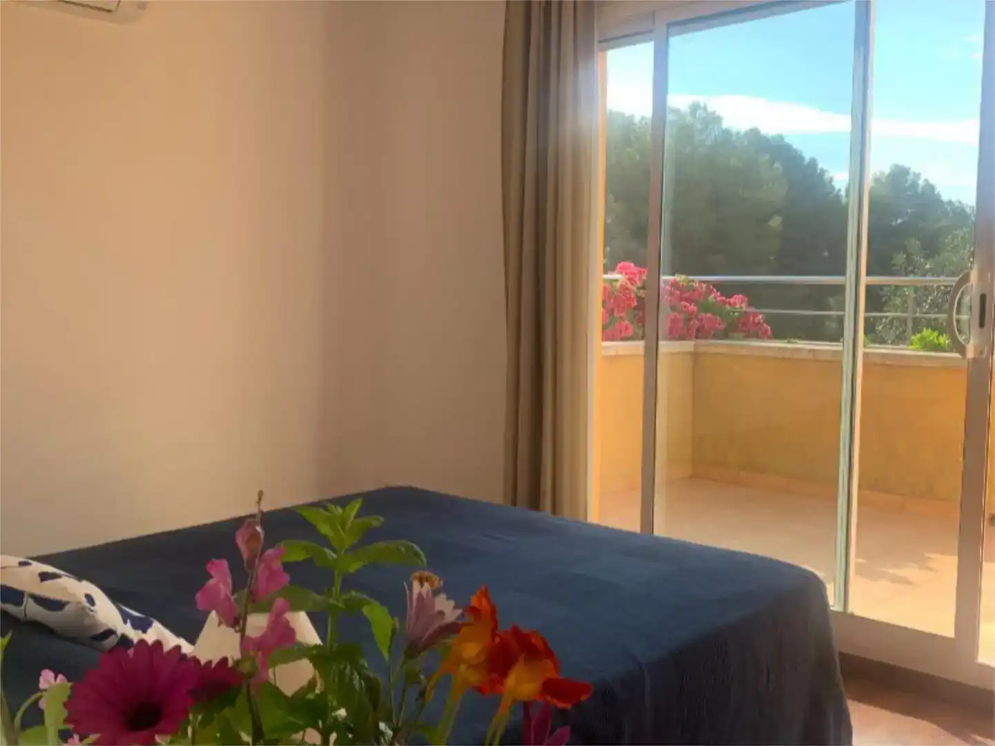 Habitación de Piso en venta en Cubelles con Aire acondicionado, Jardín privado y Parquet