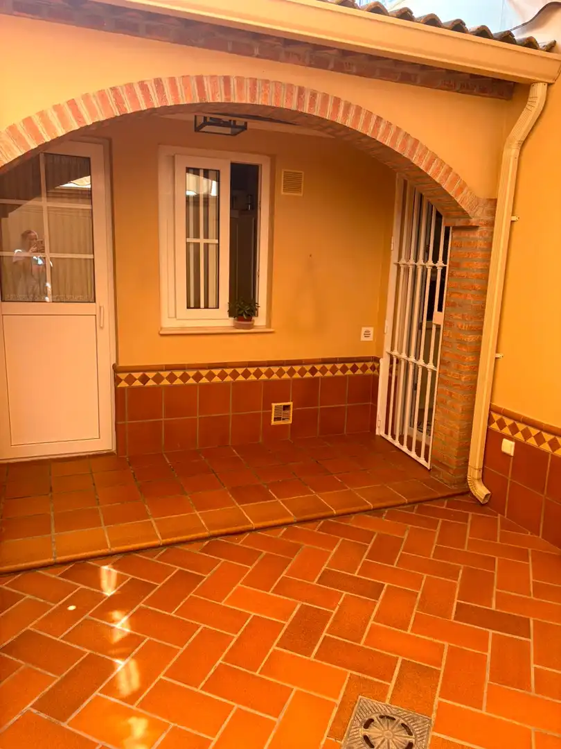 Casa adosada en venta en Utrera con Aire acondicionado, Trastero y Balcón