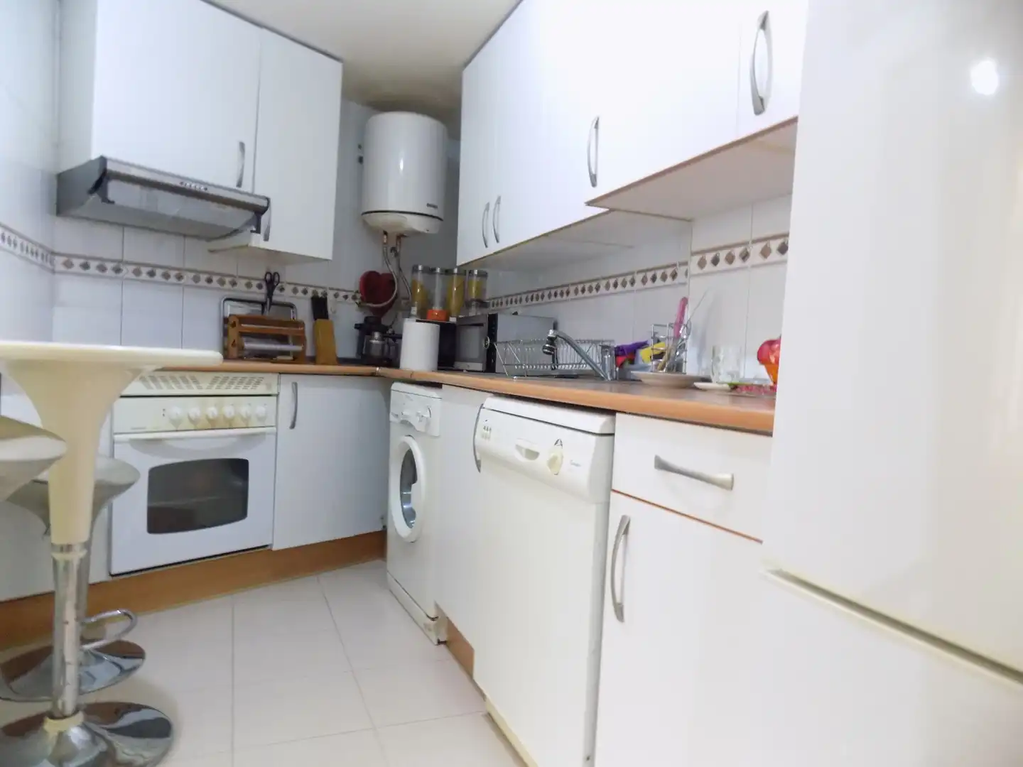 Cuina de Pis en venda en Madrid amb Calefacció, Parquet i Moblat