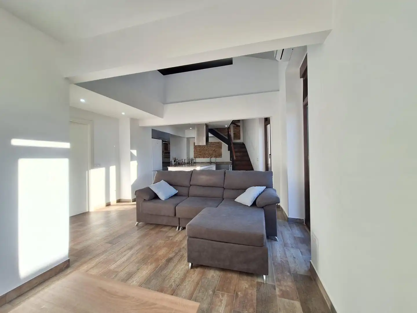 Dúplex con terraza en venta en Calle JOANOT MARTORELL, imagen 5