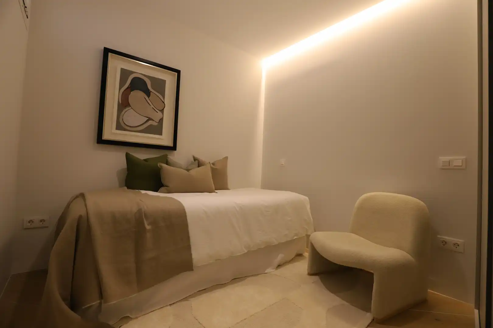 Bedroom of Houses for sale in Madrid  with Air Conditioner, Heating and Parquet flooring